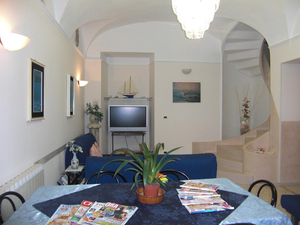 Residence Italia Финале Лигуре Екстериор снимка