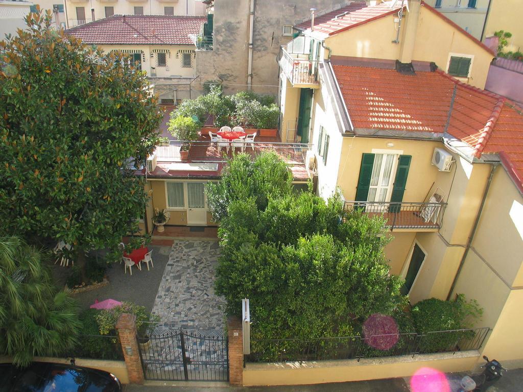 Residence Italia Финале Лигуре Екстериор снимка